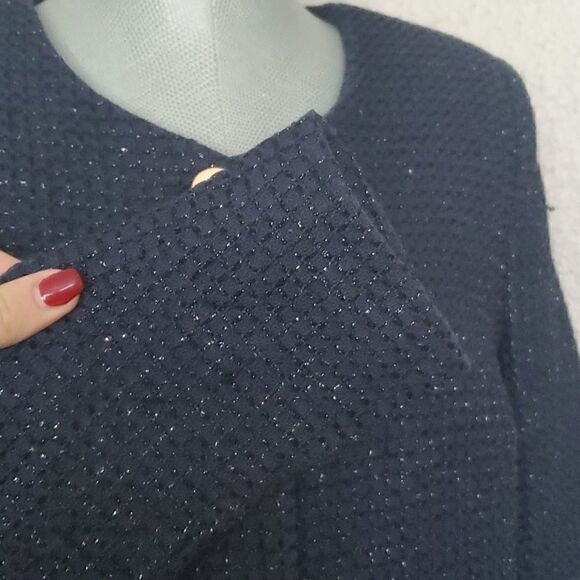 Ella
Luna | Evening Jacket  - Picture 3 of 6